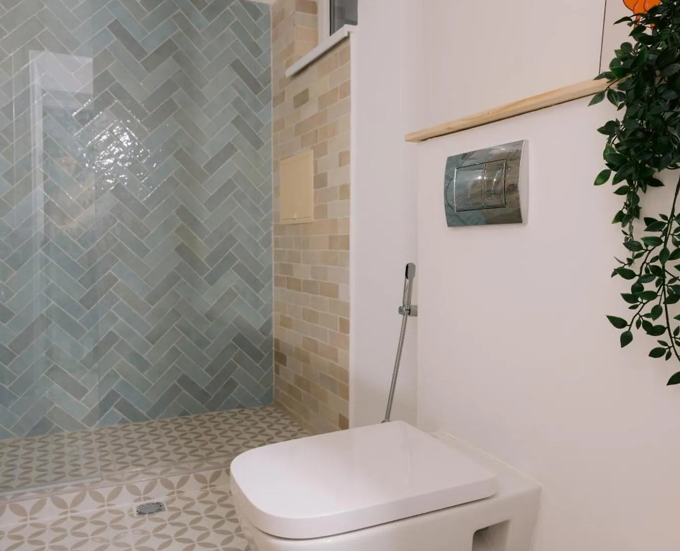 Simplicity Studio Universitate Bukarest Apartment